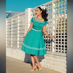 Rockin Bettie Boulevard Nights Sedona Sun Swing Dress M EUC